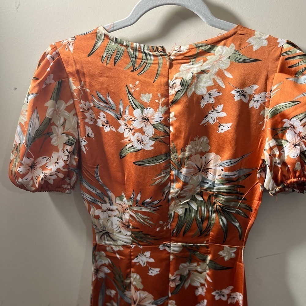 Pretty Little Thing Orange floral print dress size 2.  Polyester material! - Picture 6 of 16
